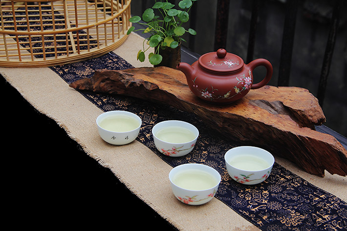 5头紫砂茶具（春日私语）