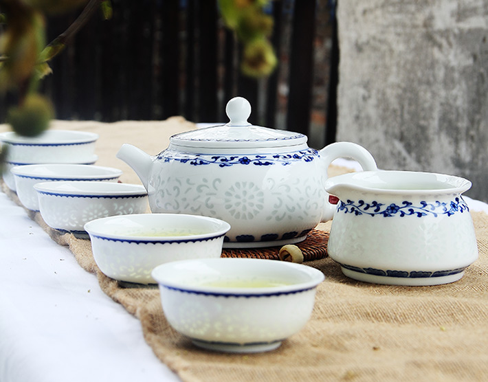 8头玲珑茶具半透缠枝玲珑